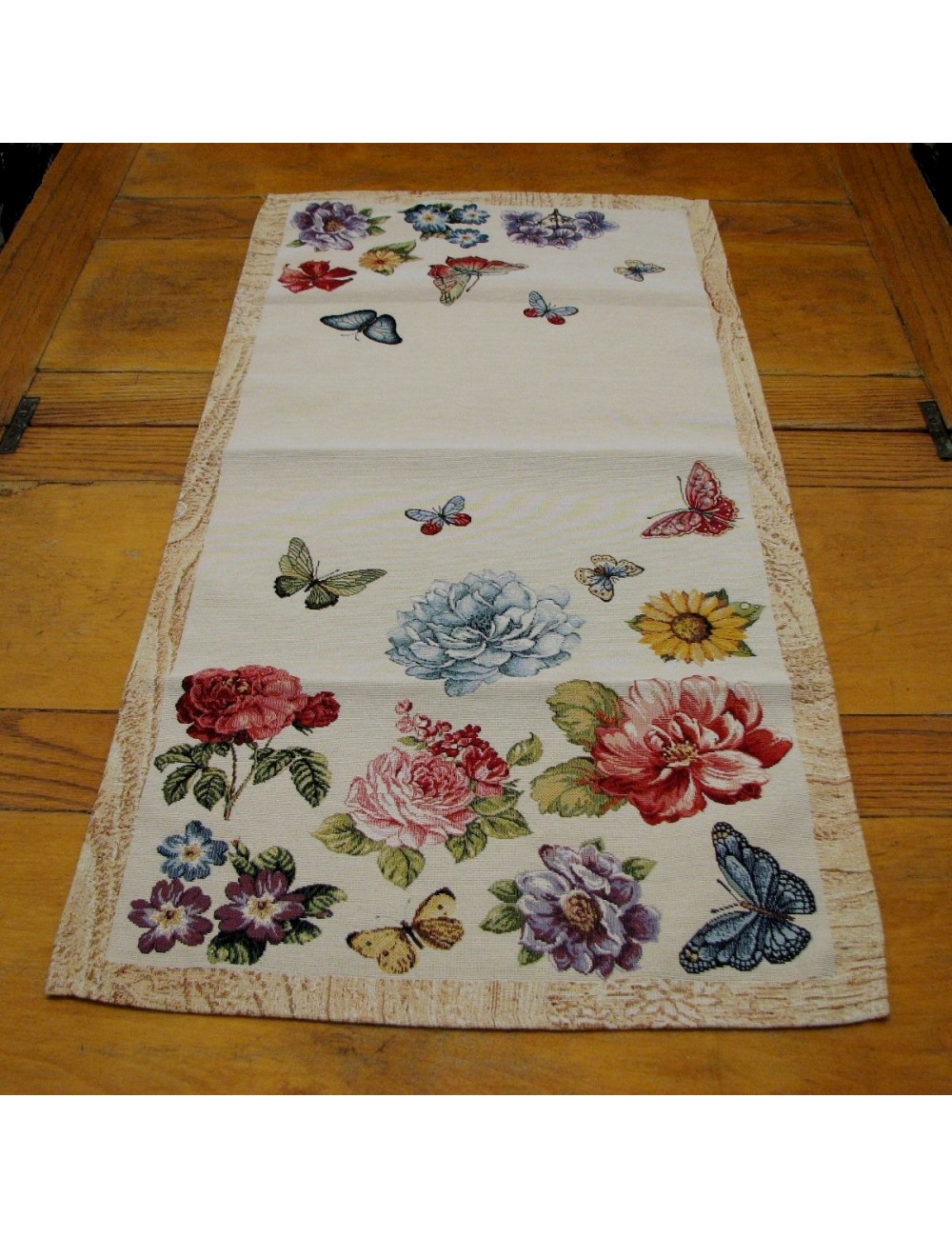 Gobelin table runner...