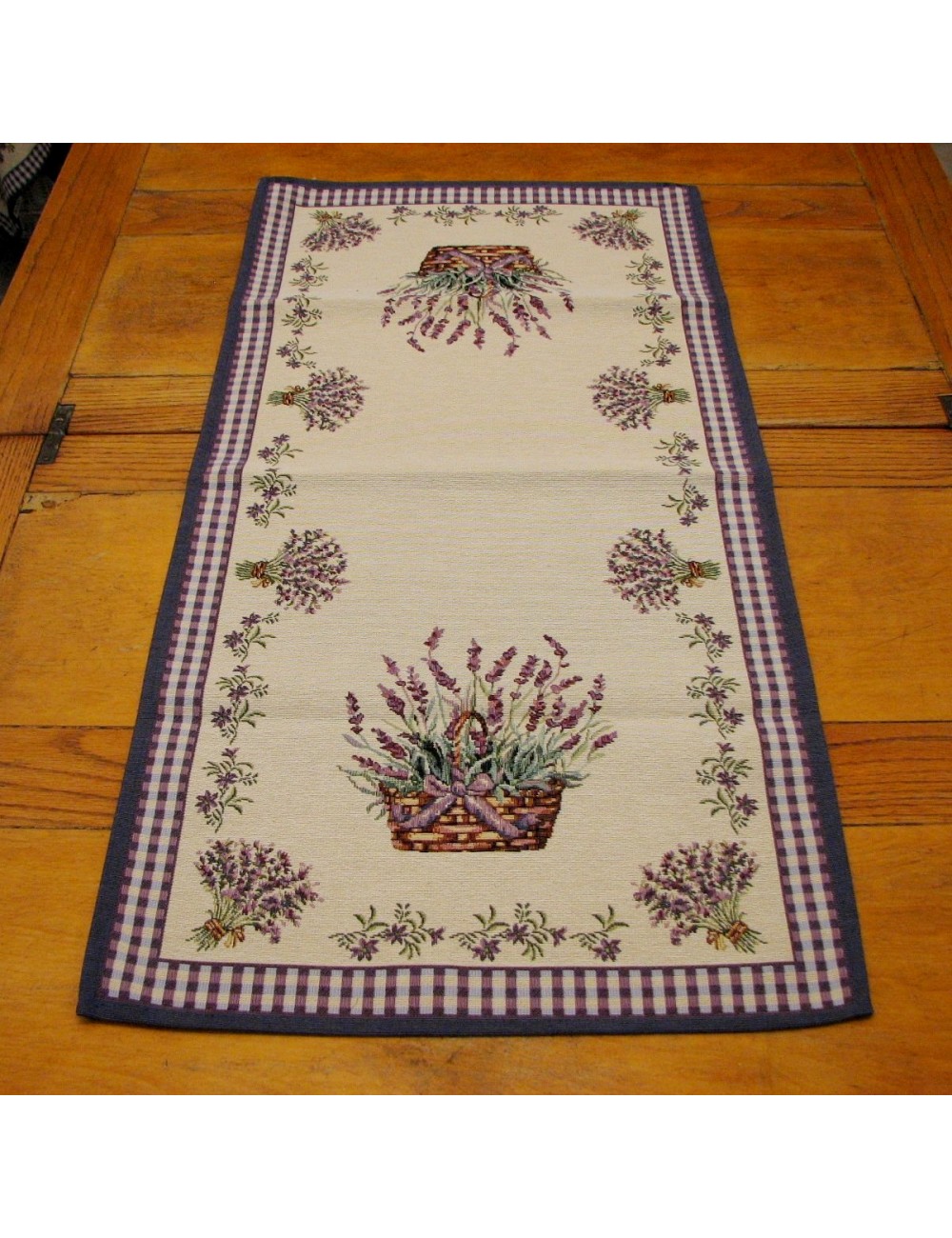 Gobelin table runner...